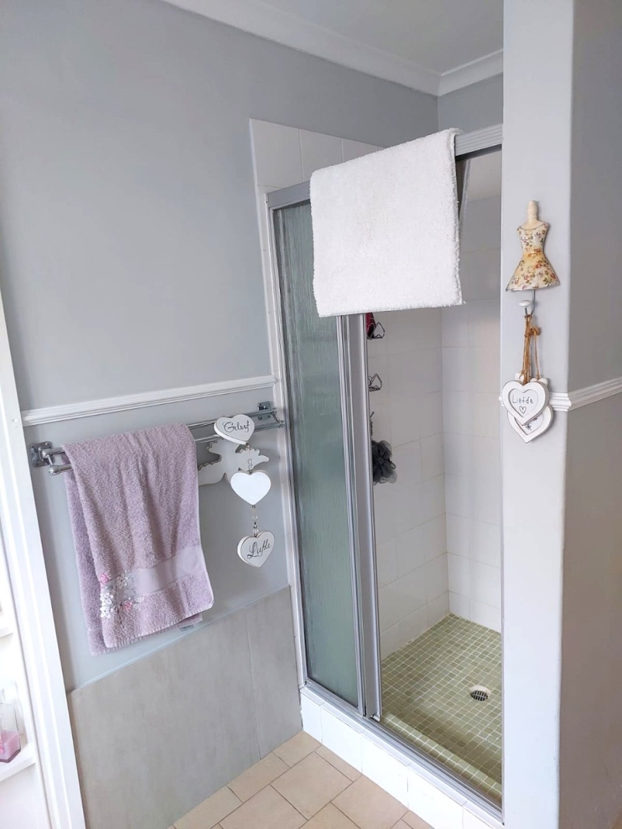 4 Bedroom Property for Sale in Winslow Western Cape